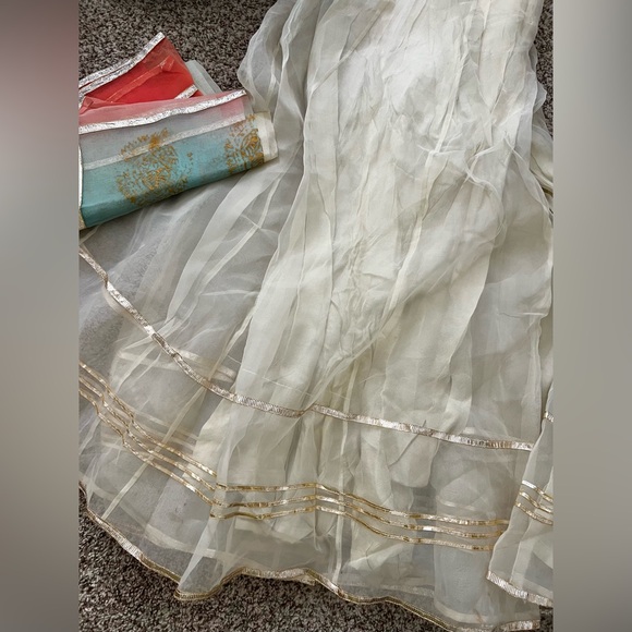 Embroidered Pakistani Indian fancy dress wedding party wear - Picture 10 of 10